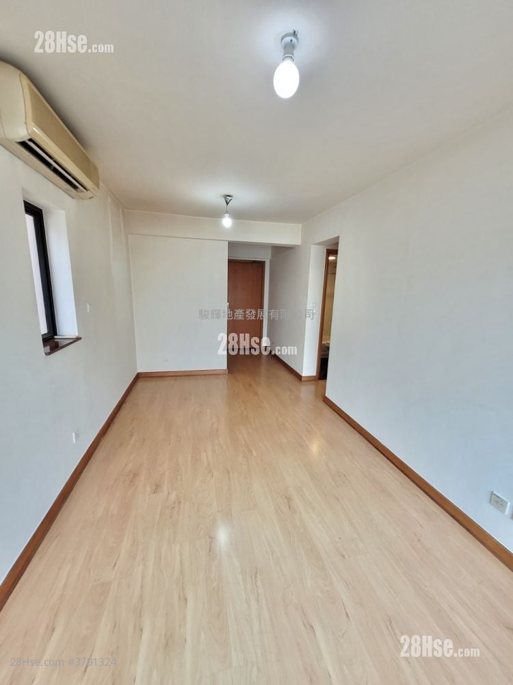 8 Waterloo Road Sell 2 Bedrooms , 1 Bathroom 446 ft²