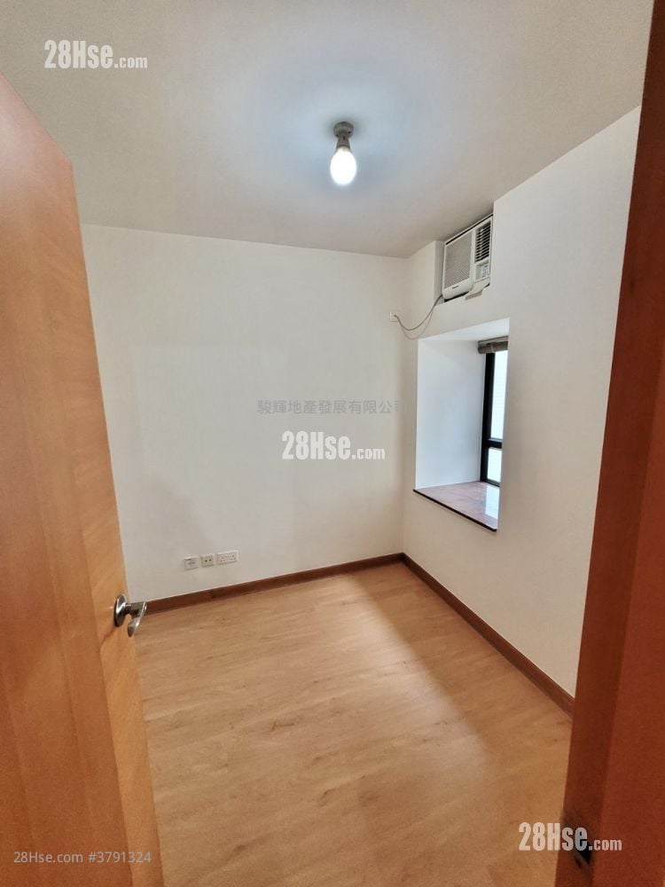 8 Waterloo Road Sell 2 Bedrooms , 1 Bathroom 446 ft²