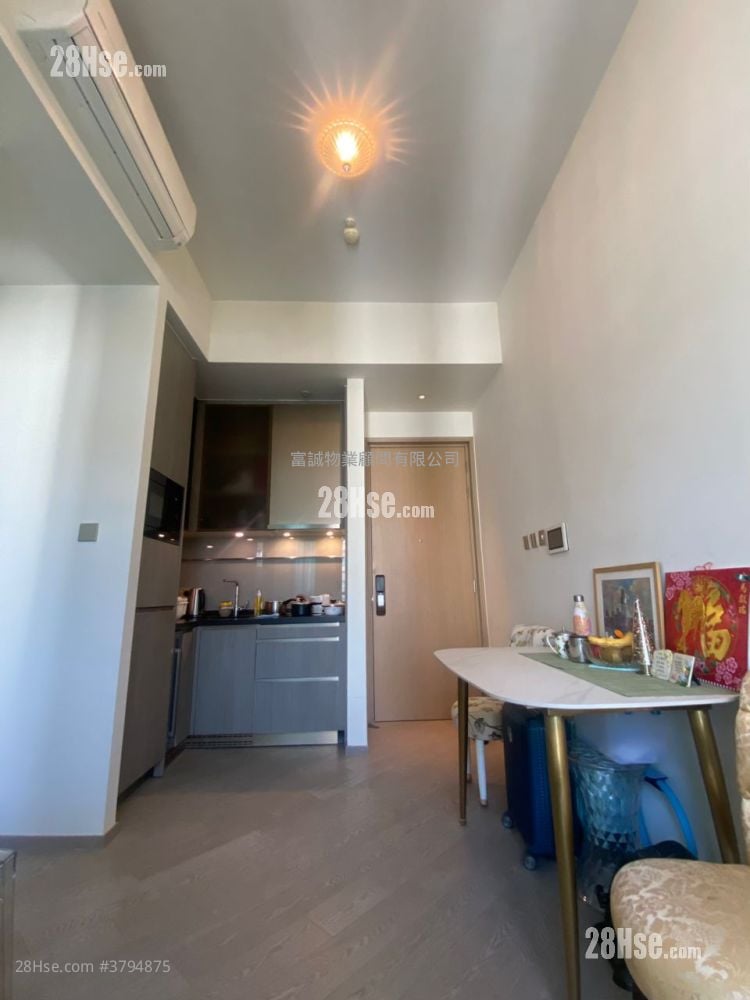 La Salle Residence Sell 2 Bedrooms , 1 Bathroom 402 ft²