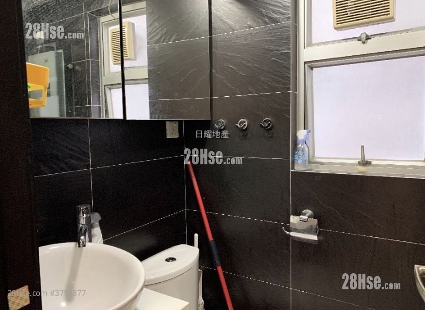 港湾豪庭 租盘 2 房 , 1 浴室 381 平方尺