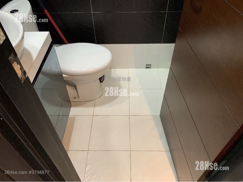 港湾豪庭 租盘 2 房 , 1 浴室 381 平方尺