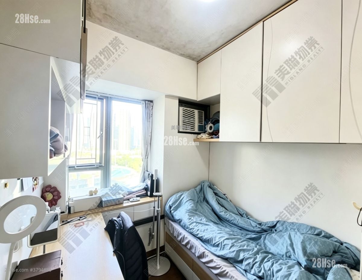 Tseung Kwan O Plaza Sell 3 Bedrooms 648 ft²