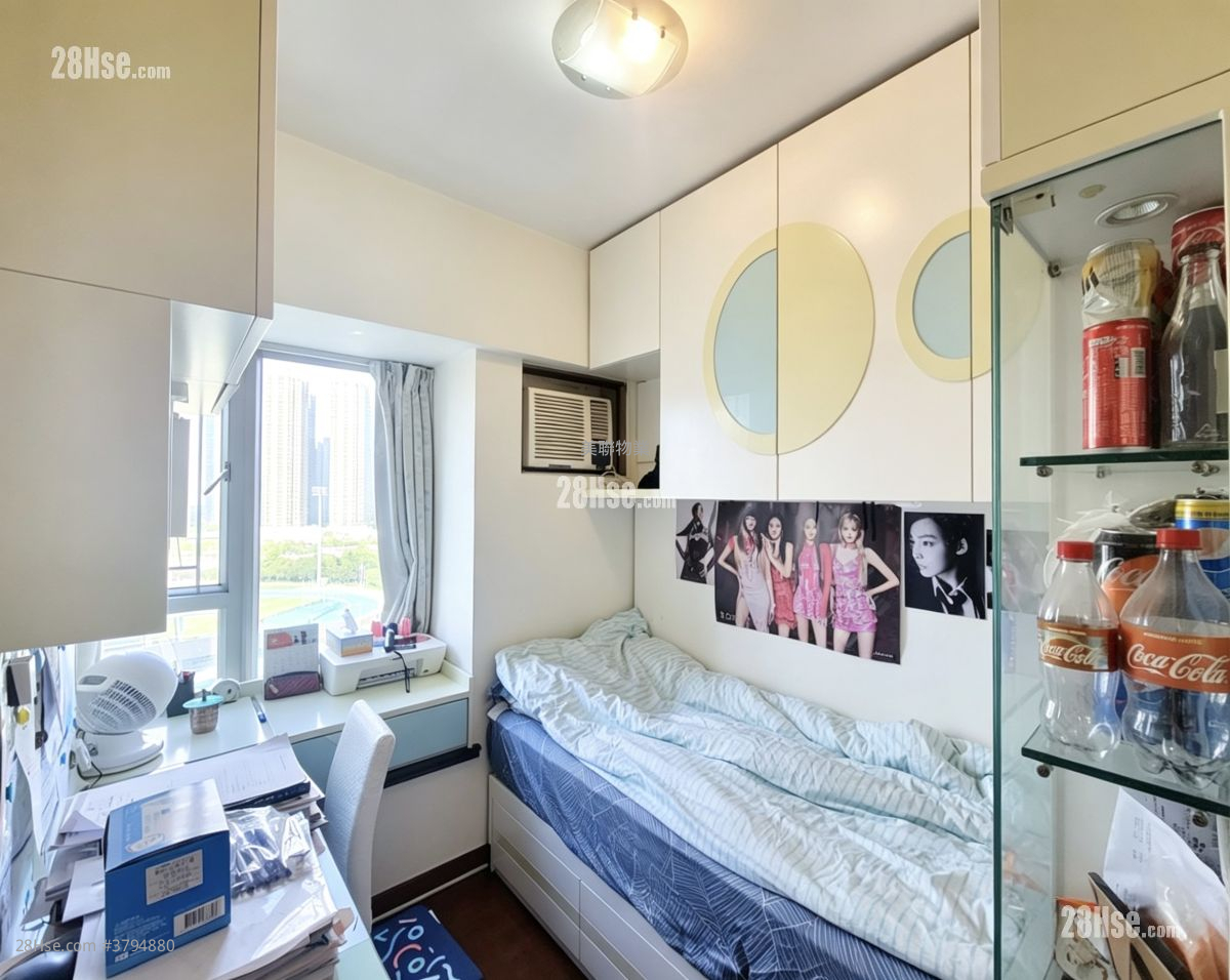 Tseung Kwan O Plaza Sell 3 Bedrooms 648 ft²