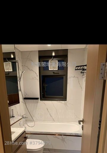 Sol City Sell 3 Bedrooms , 2 Bathrooms 736 ft²