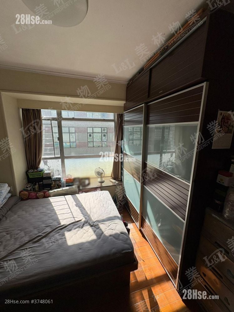 汇景花园 售盘 3 房 , 2 浴室 718 平方尺