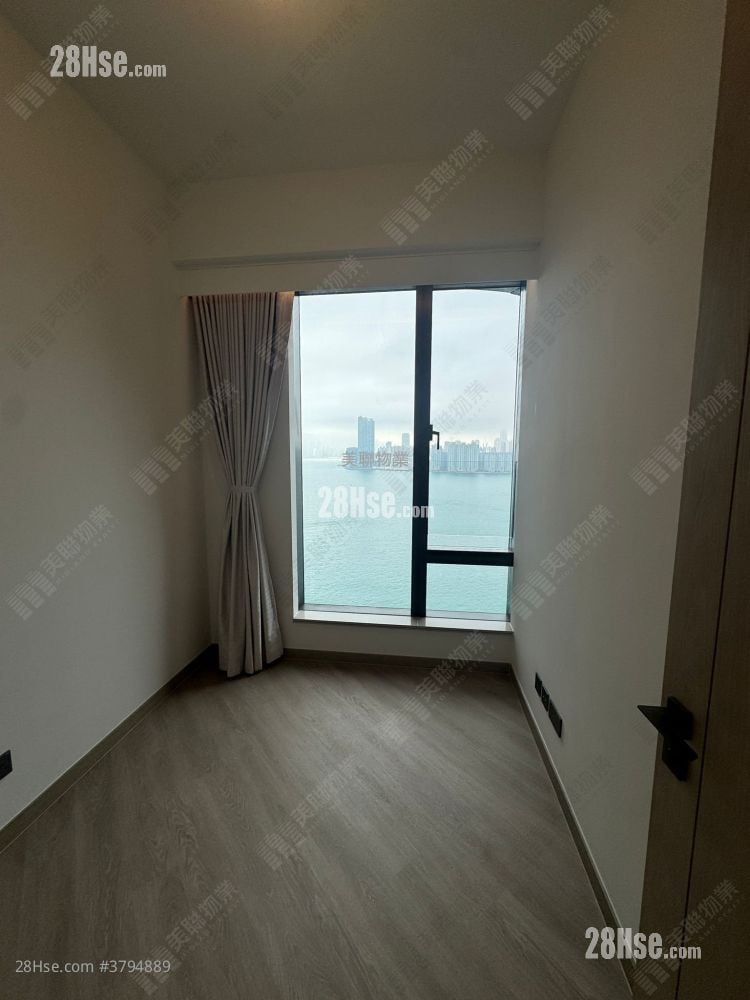 天玺海 租盘 4 房 , 3 浴室 1,089 平方尺