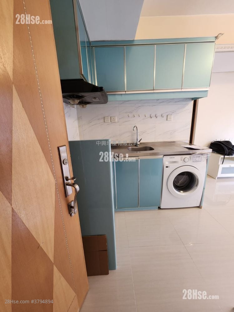 Ka Wing Building Sell 2 Bedrooms , 1 Bathroom 304 ft²