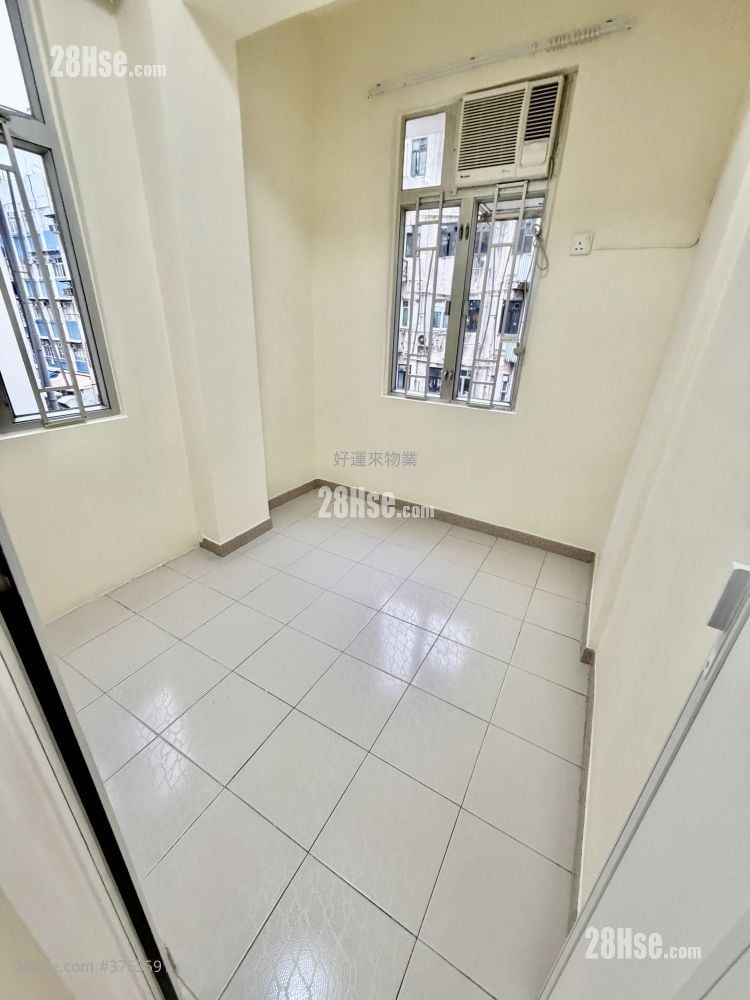 Apartment Rental 2 Bedrooms , 1 Bathroom 318 ft²