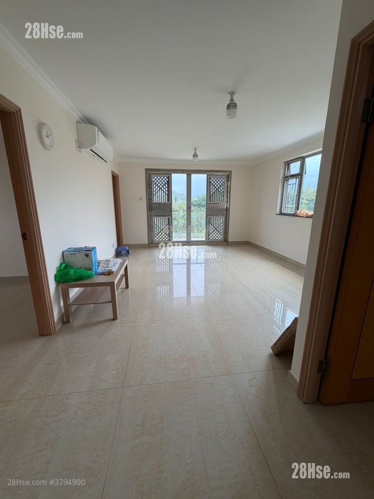 Village Rental 3 Bedrooms , 1 Bathroom 630 ft²