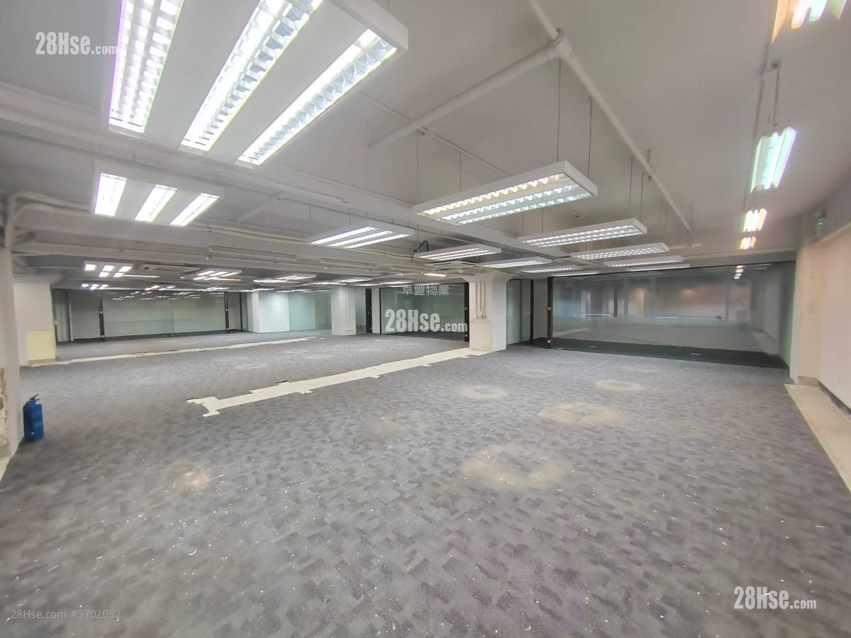 龍翔工業大廈 租盤 5+ 房 7,500 平方呎