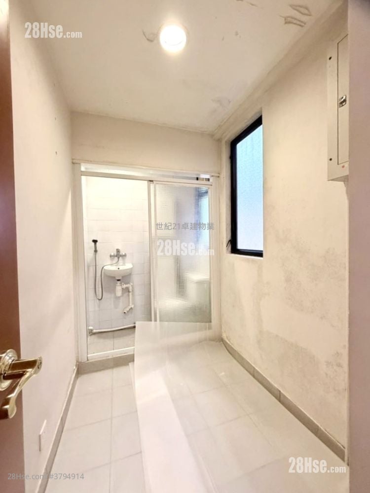 The Arch Rental 2 Bedrooms , 2 Bathrooms 970 ft²