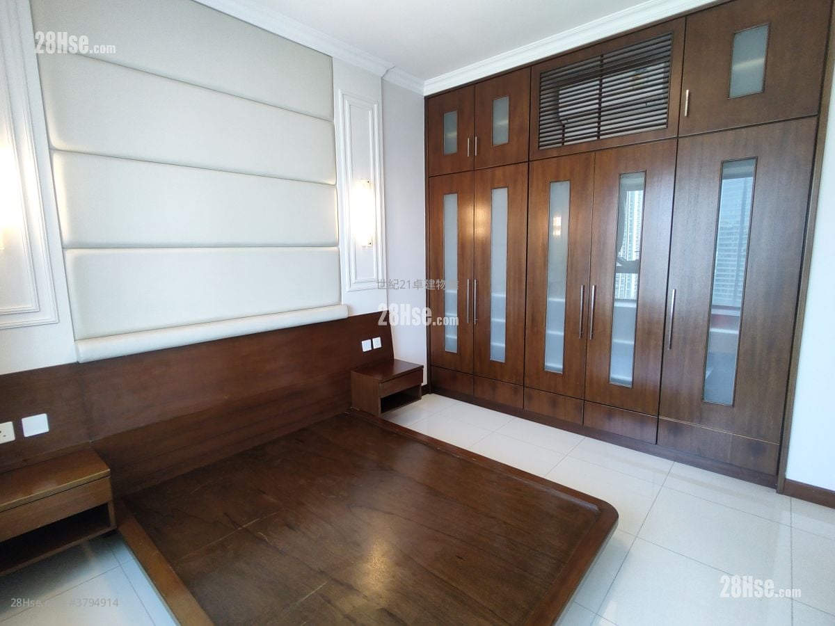 The Arch Rental 2 Bedrooms , 2 Bathrooms 970 ft²