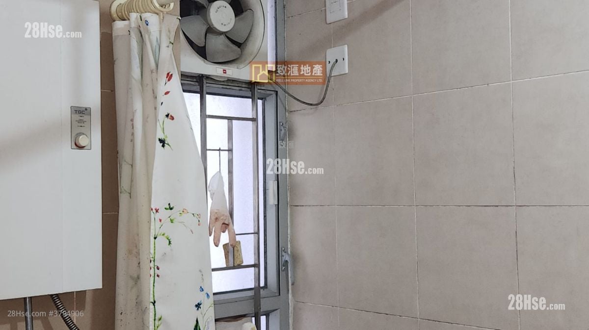 Ching Chun Court Sell 1 Bedroom 438 ft²