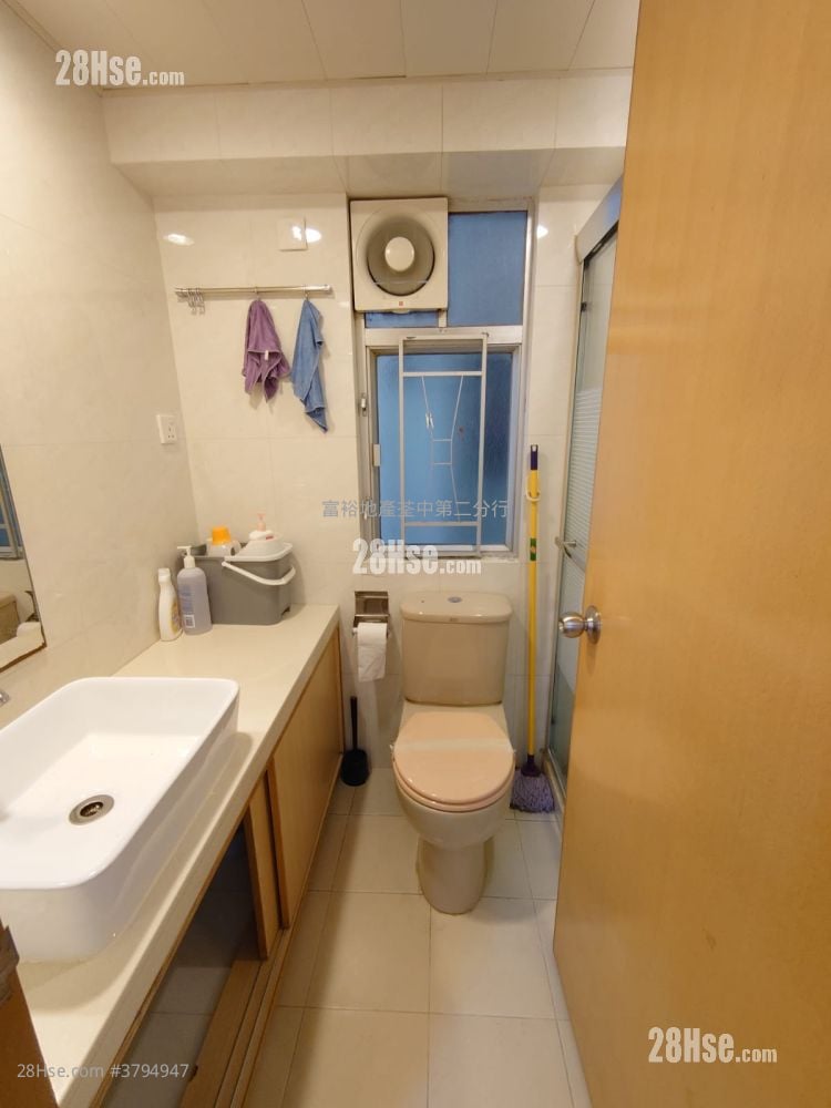 荃景花园 租盘 2 房 428 平方尺