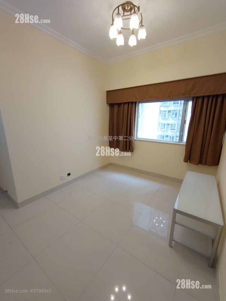 荃景花园 租盘 2 房 428 平方尺
