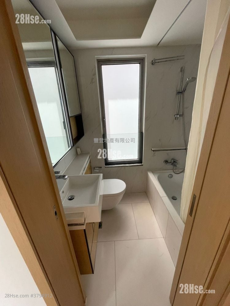 倚南 售盘 3 房 , 2 浴室 675 平方尺