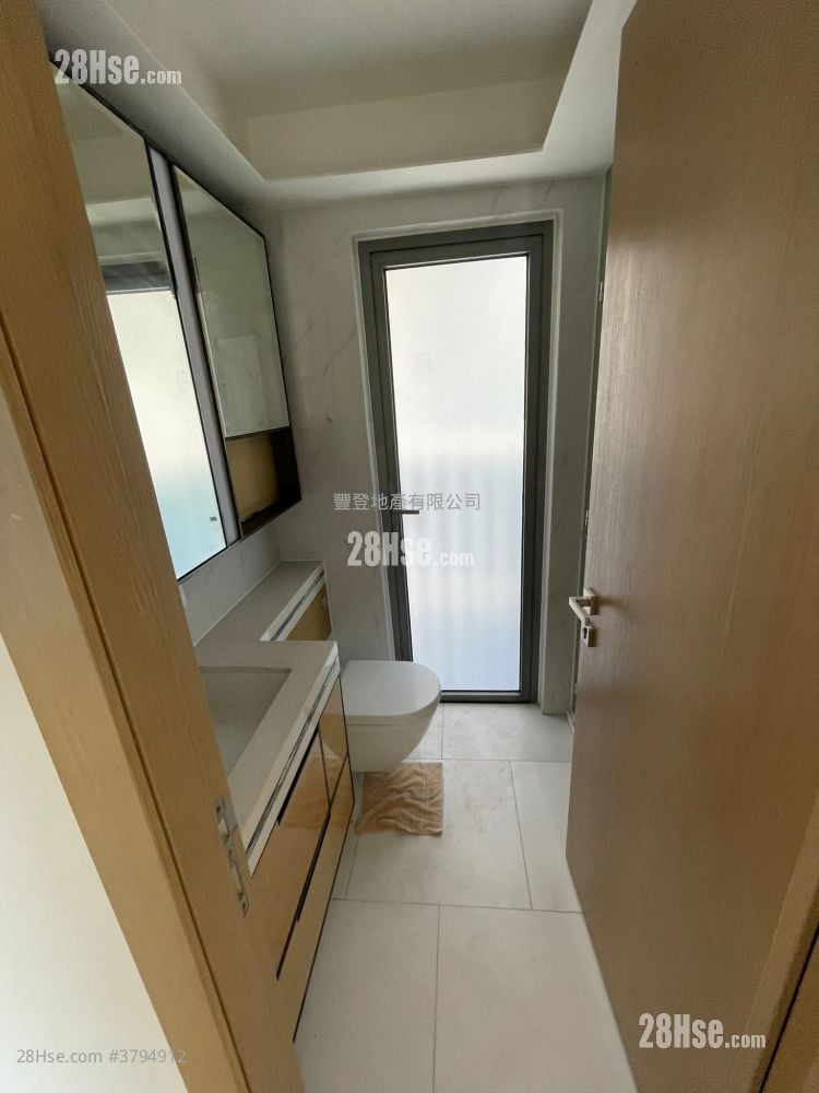 倚南 售盘 3 房 , 2 浴室 675 平方尺