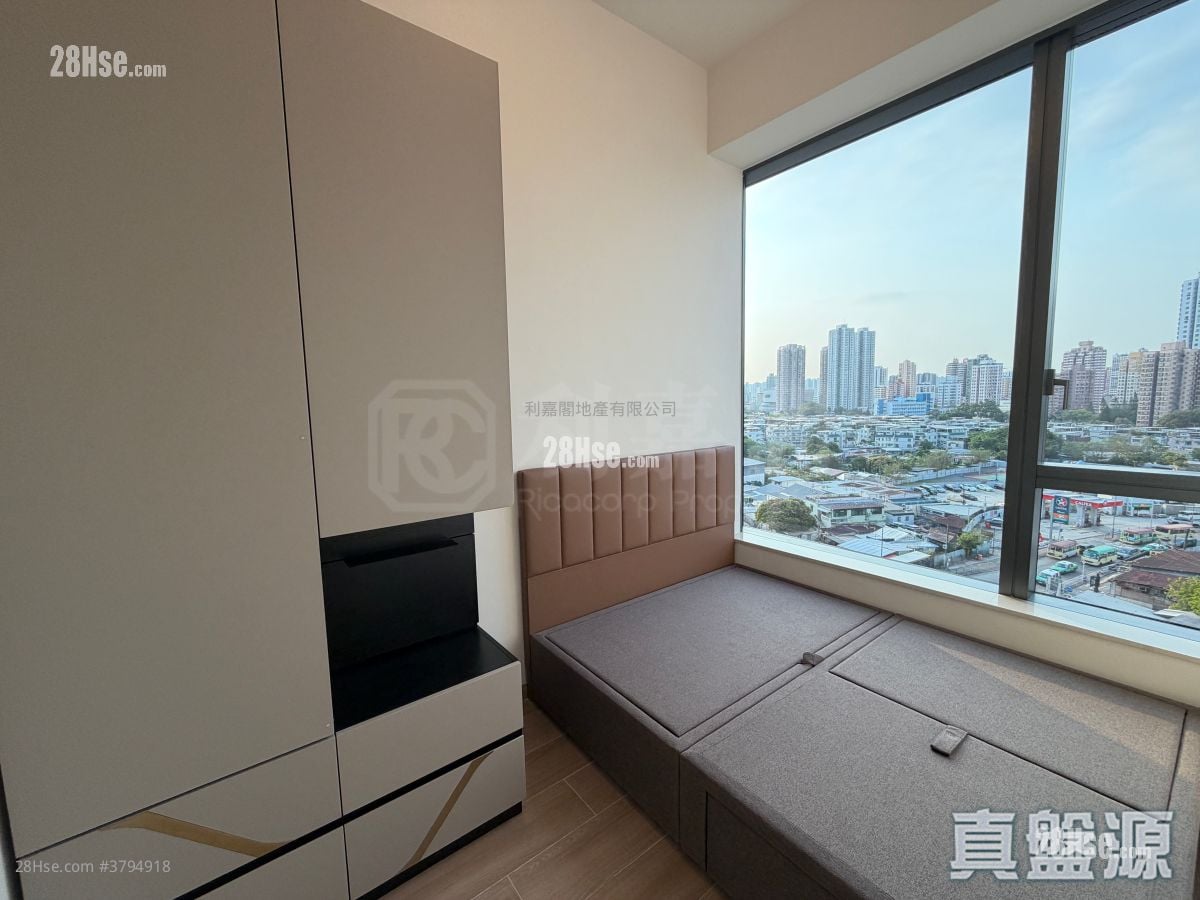 Hava Sell 2 Bedrooms , 1 Bathroom 395 ft²