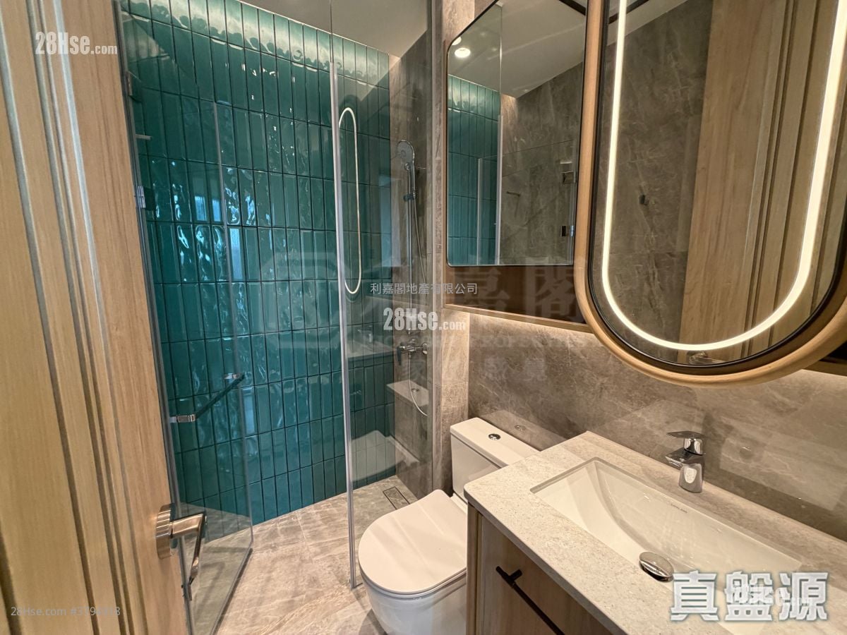 Hava Sell 2 Bedrooms , 1 Bathroom 395 ft²