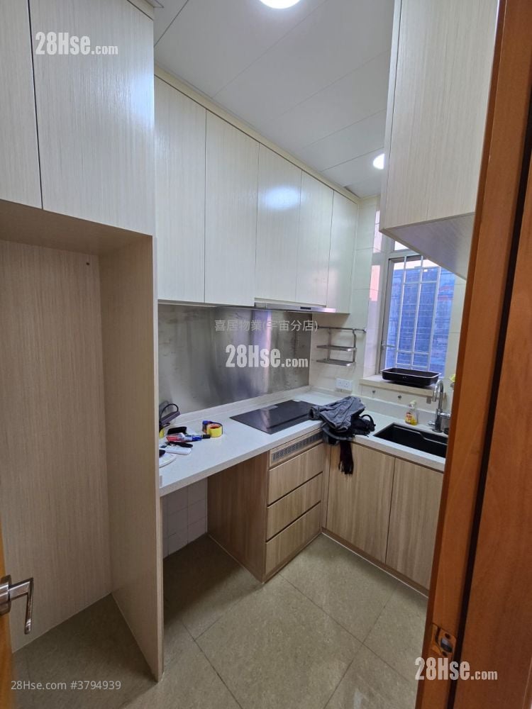 海峯 售盘 4 房 , 2 浴室