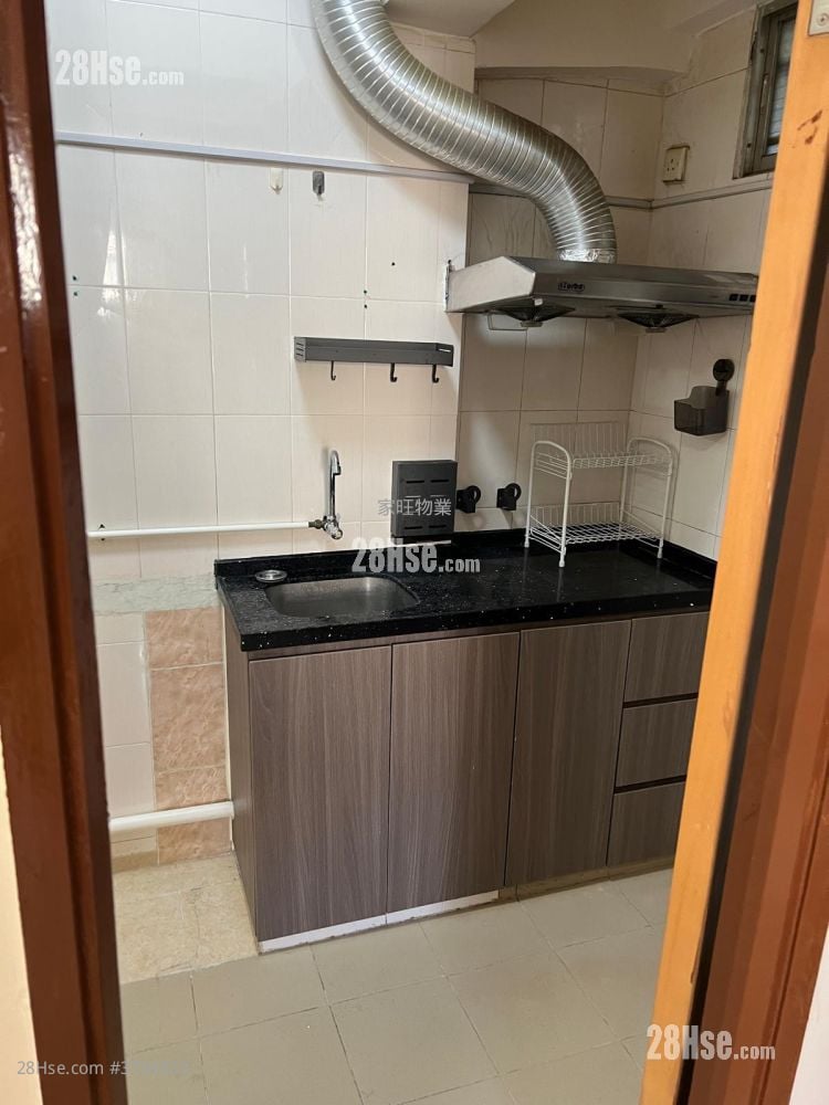 Hong Ning Building Rental 2 Bedrooms , 1 Bathroom 330 ft²