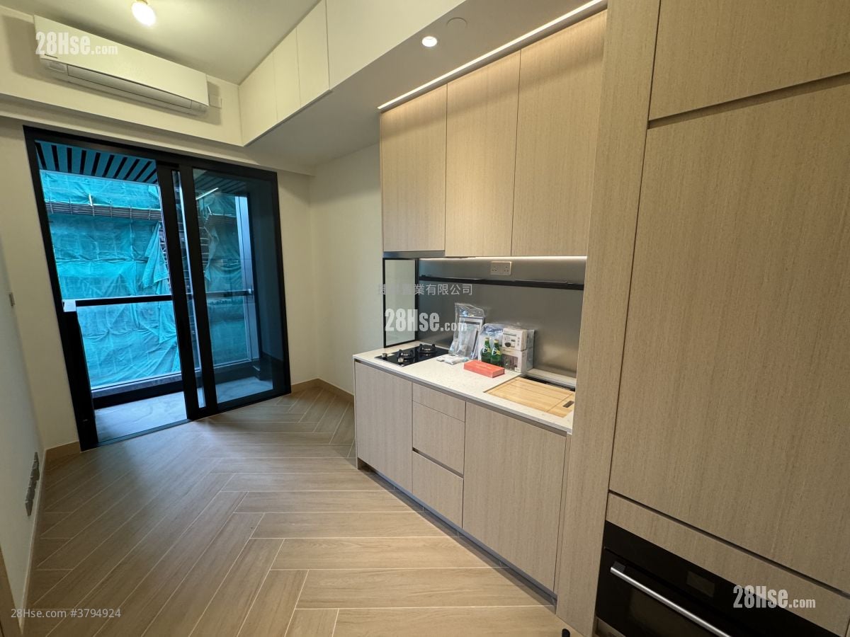 The Haddon Sell 1 Bedroom , 1 Bathroom 263 ft²