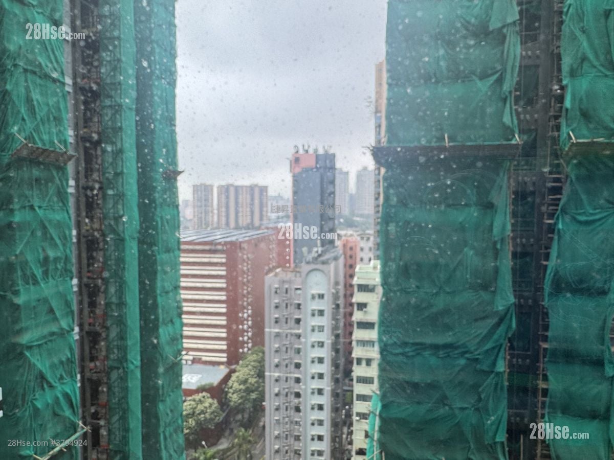 The Haddon Sell 1 Bedroom , 1 Bathroom 263 ft²