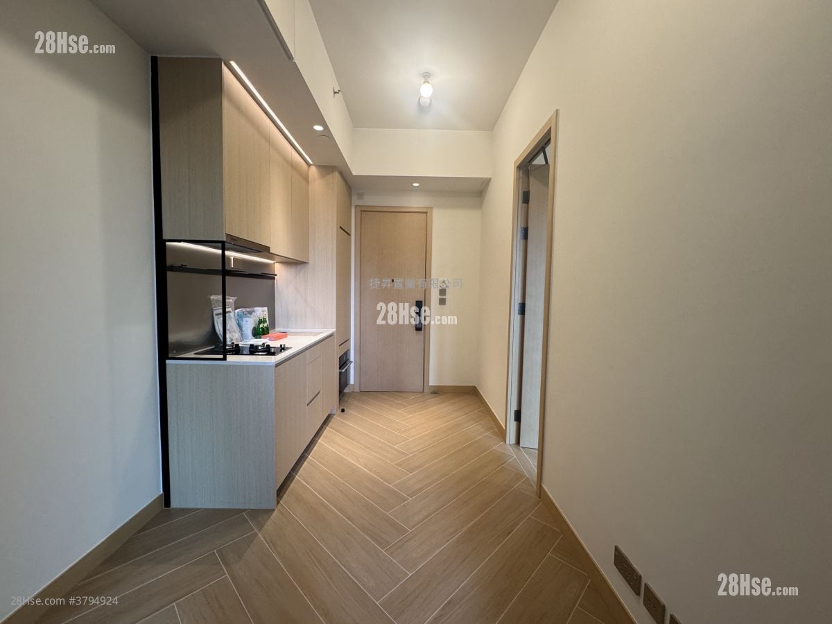 The Haddon Sell 1 Bedroom , 1 Bathroom 263 ft²