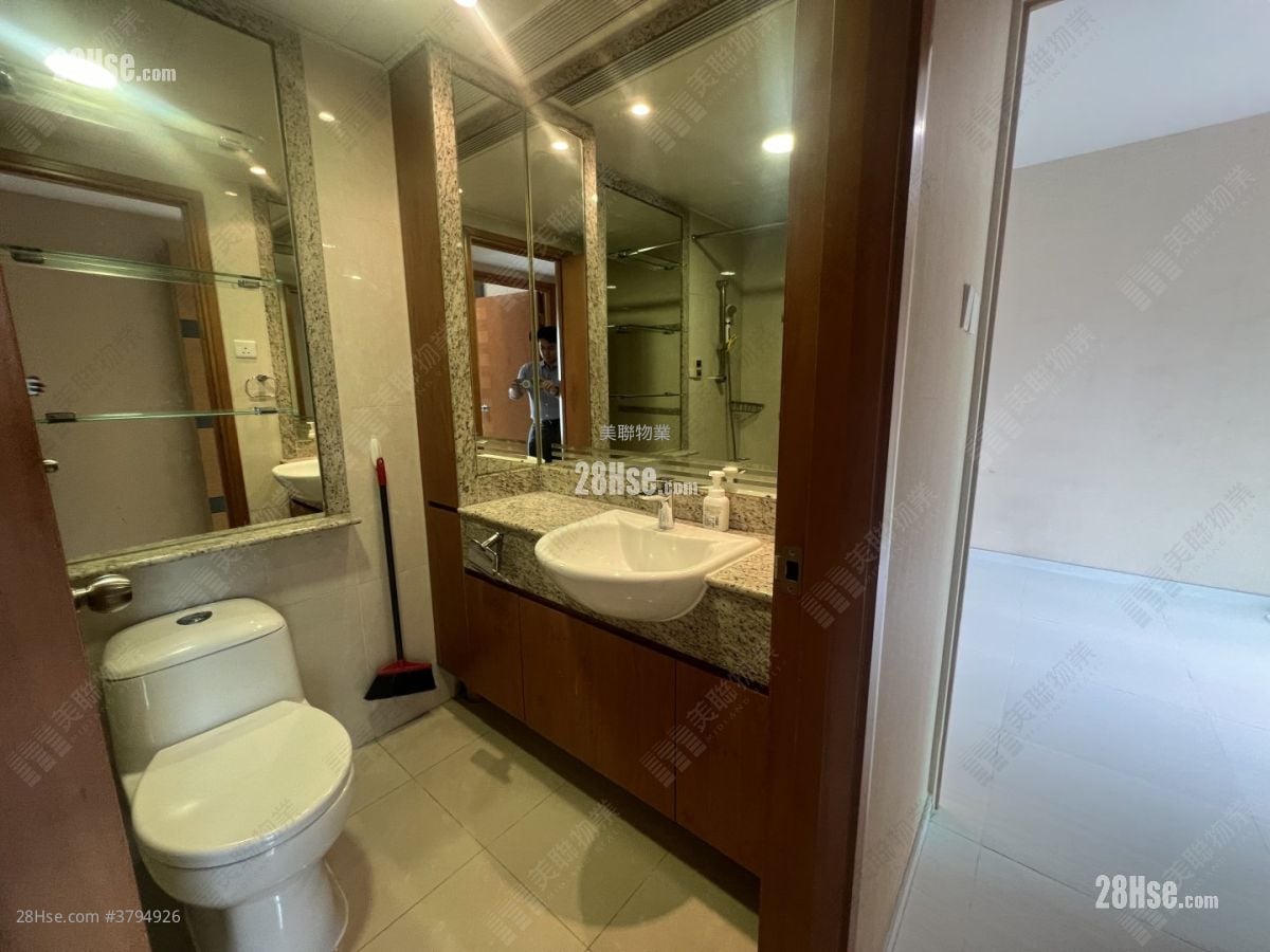 君傲湾 售盘 3 房 667 平方尺