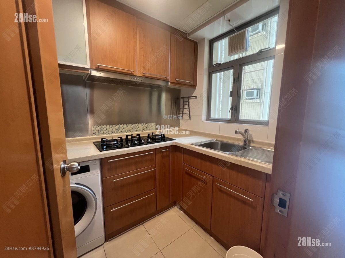 君傲湾 售盘 3 房 667 平方尺