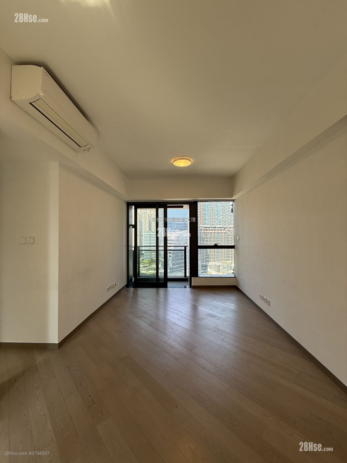 Upper River Bank Sell 3 Bedrooms , 2 Bathrooms 844 ft²