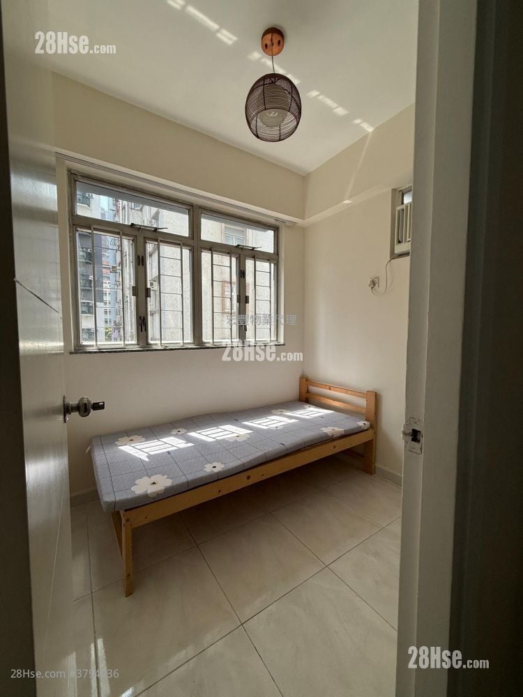Poga Building Rental 2 Bedrooms , 1 Bathroom 296 ft²