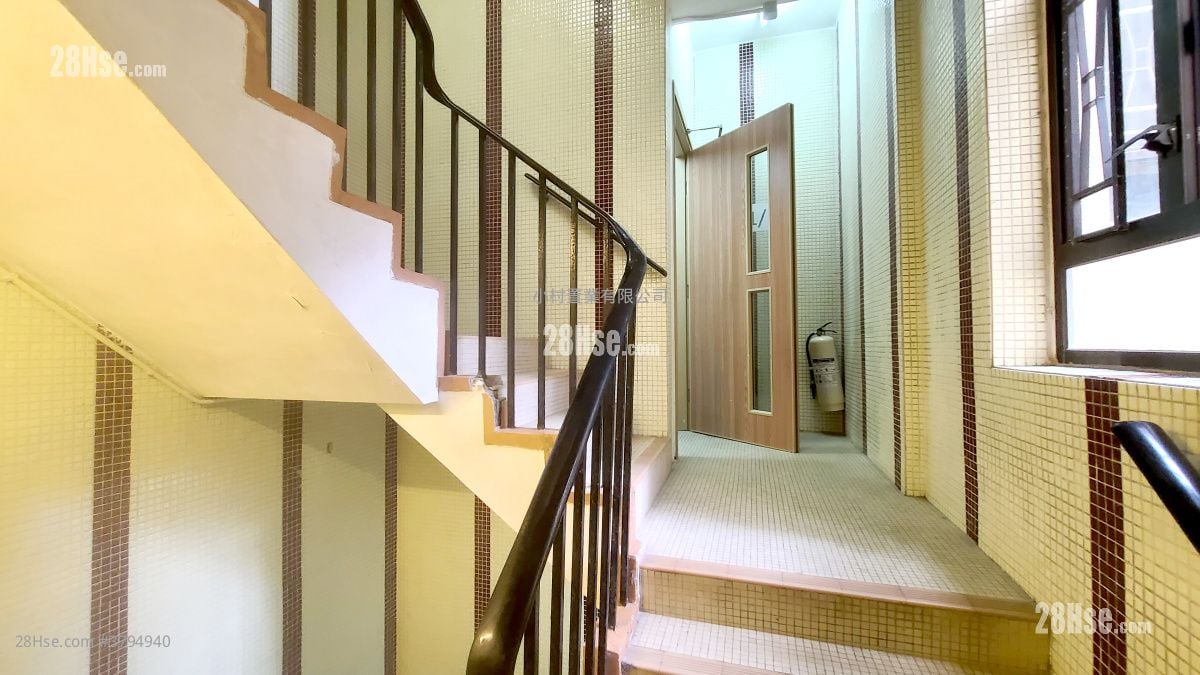 main door: 5 Wang Fung Terrace Rental 2 Bedrooms , 2 Bathrooms 813 ft²