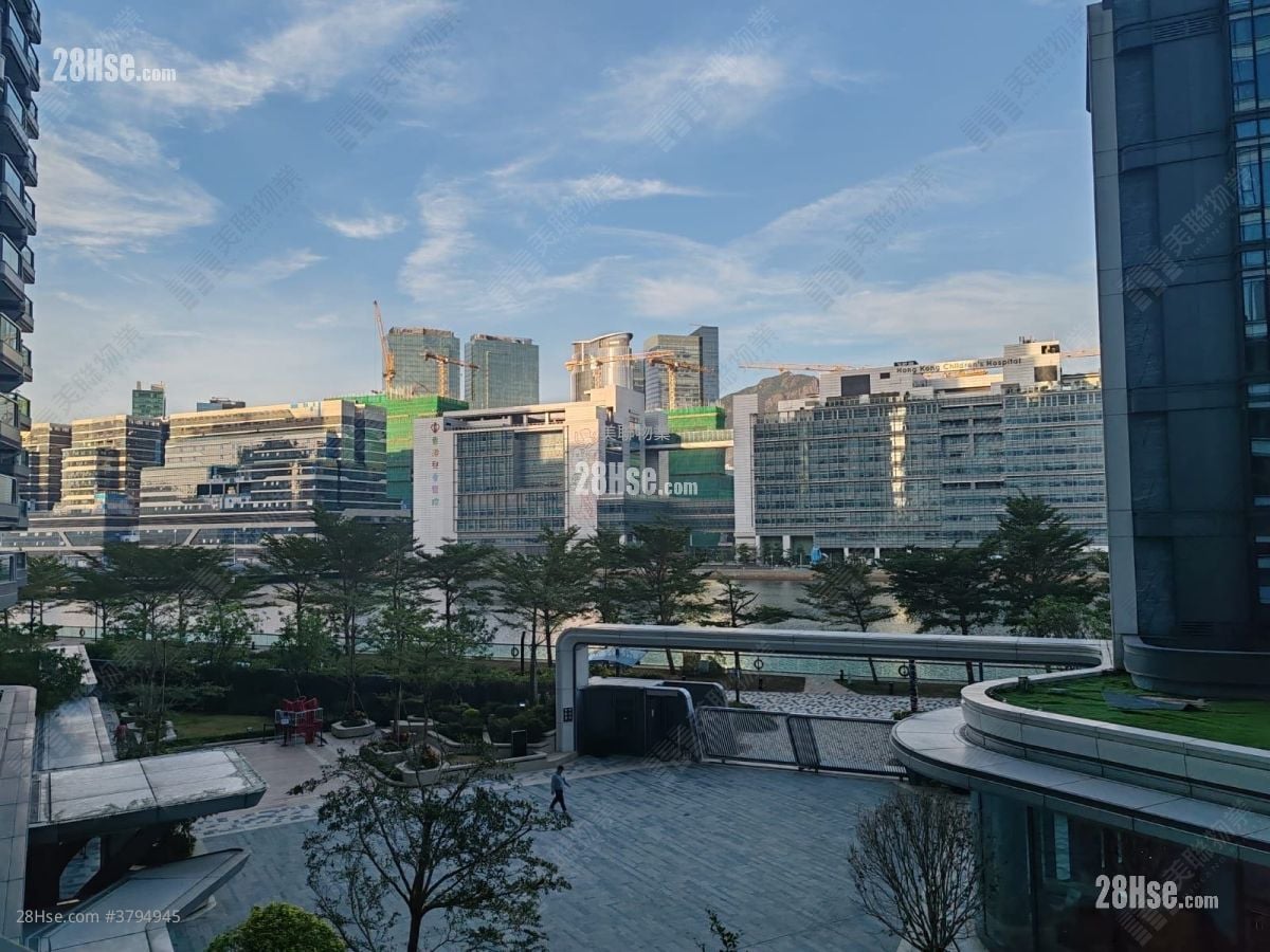 One Victoria Sell 3 Bedrooms , 1 Bathroom 598 ft²