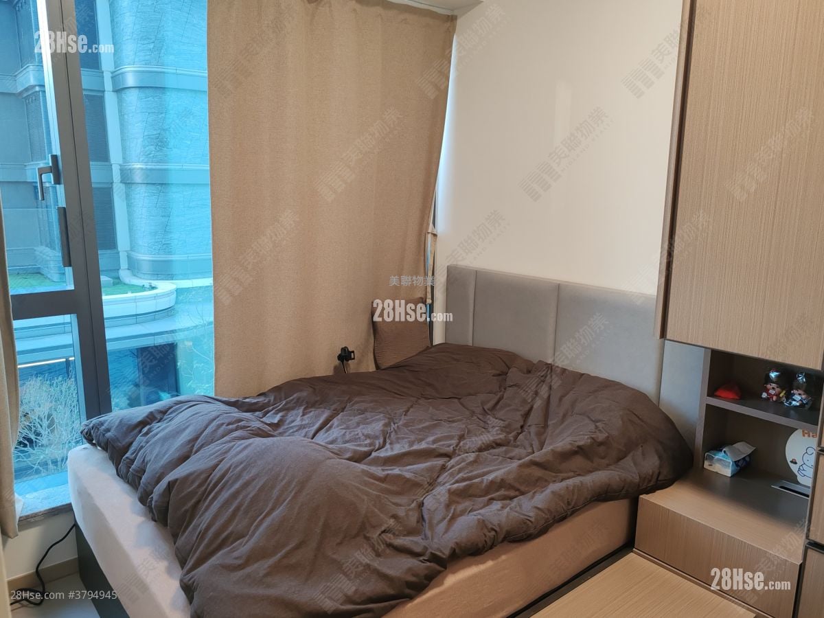 One Victoria Sell 3 Bedrooms , 1 Bathroom 598 ft²