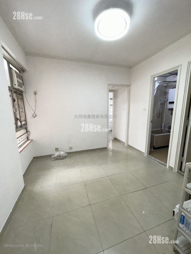 鸿威大厦 租盘 2 房 , 1 浴室 323 平方尺