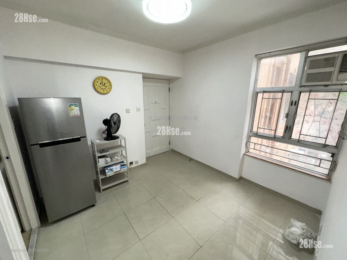 鸿威大厦 租盘 2 房 , 1 浴室 323 平方尺