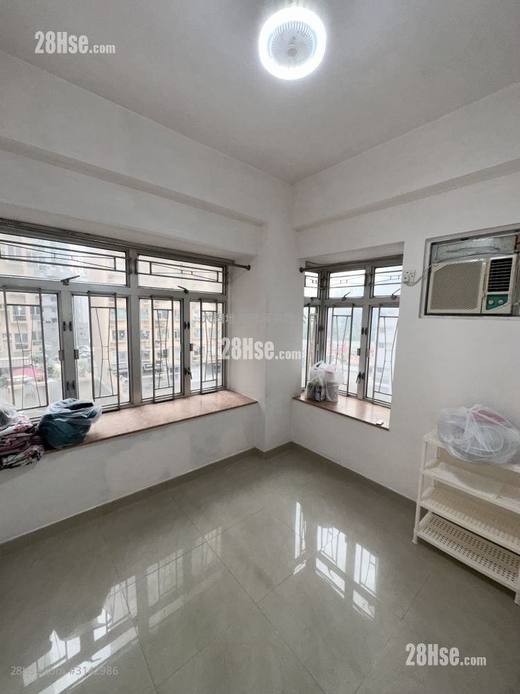 鸿威大厦 租盘 2 房 , 1 浴室 323 平方尺