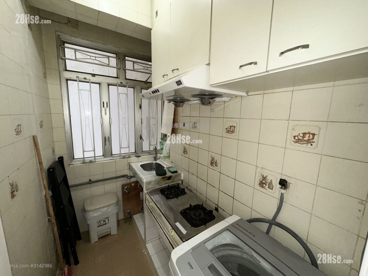 鸿威大厦 租盘 2 房 , 1 浴室 323 平方尺