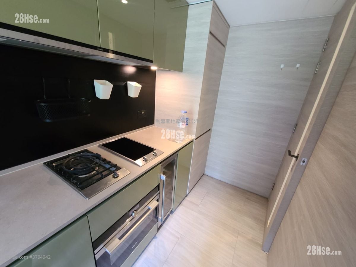 Fleur Pavilia Sell 2 Bedrooms , 1 Bathroom 605 ft²