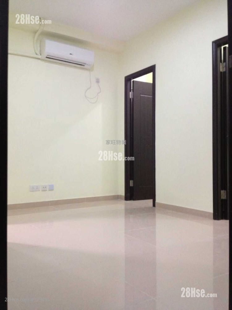 唐楼 租盘 2 房 , 1 浴室 330 平方尺