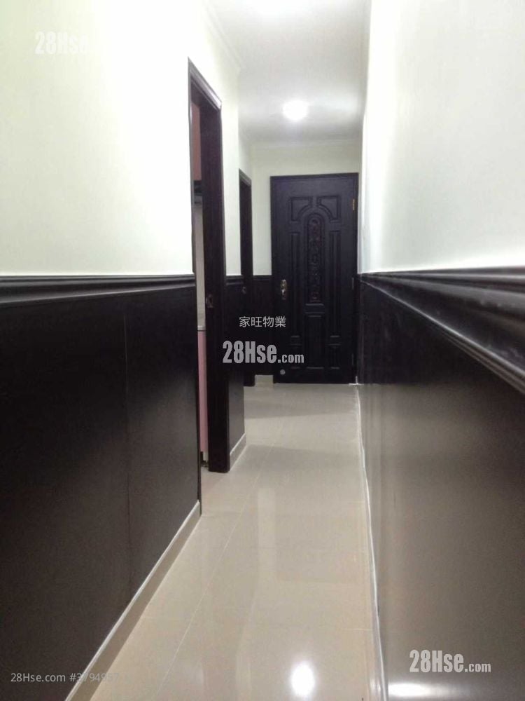 唐楼 租盘 2 房 , 1 浴室 330 平方尺