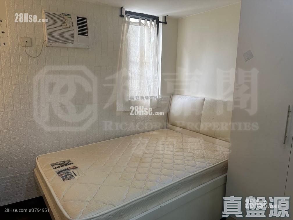 华园 售盘 3 房 , 2 浴室 831 平方尺