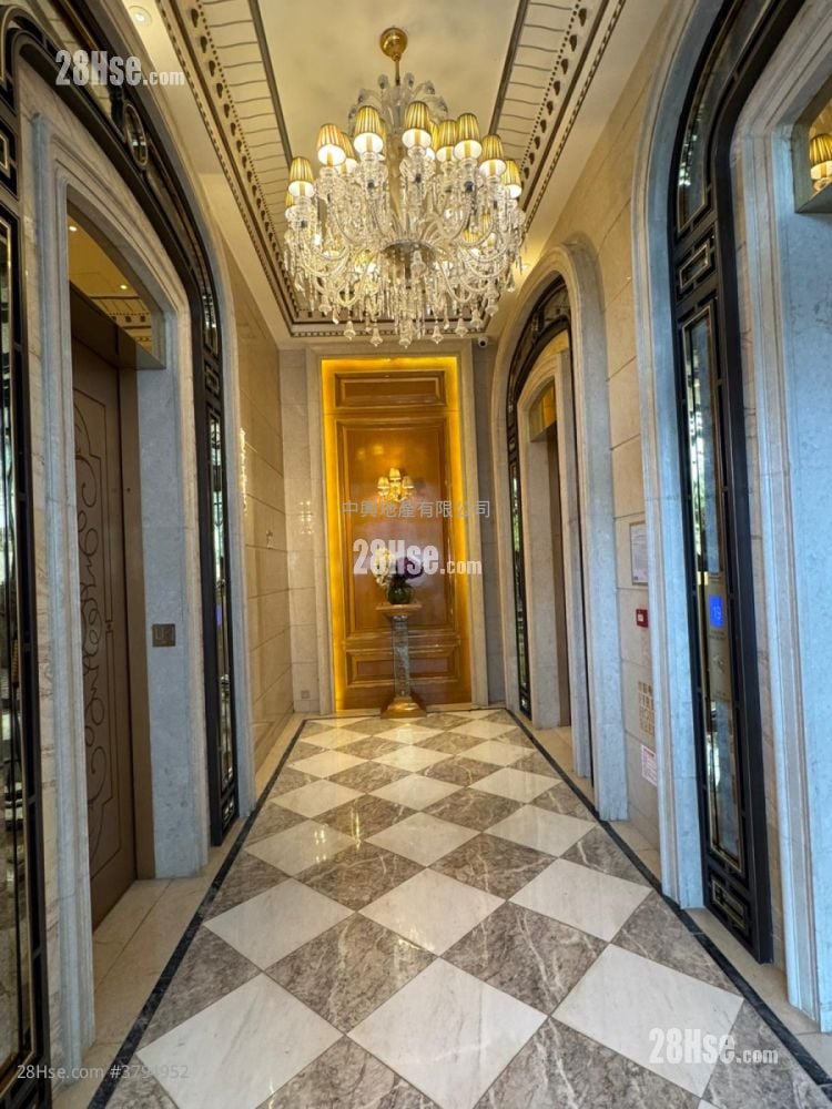 The Coronation Rental 2 Bedrooms , 1 Bathroom 515 ft²