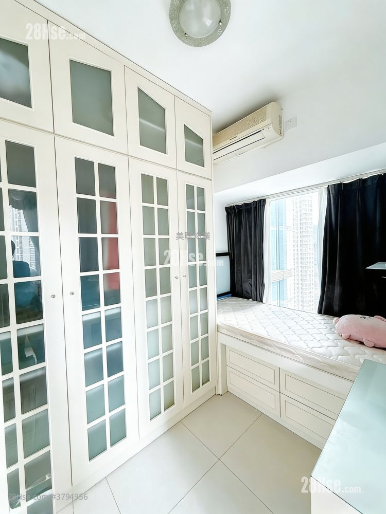 Metro Town Sell 2 Bedrooms 503 ft²