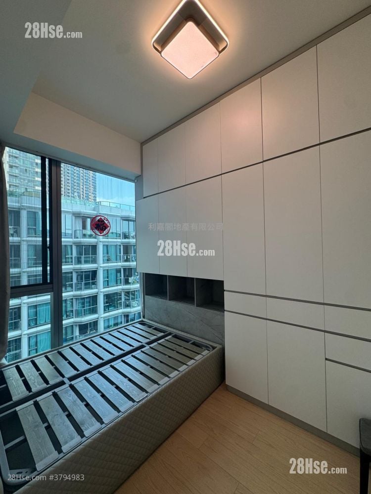 Monaco One Rental 768 ft²