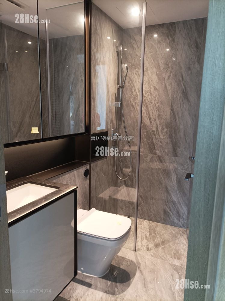 Phase 1B Of The Campton Rental 2 Bedrooms , 1 Bathroom 466 ft²