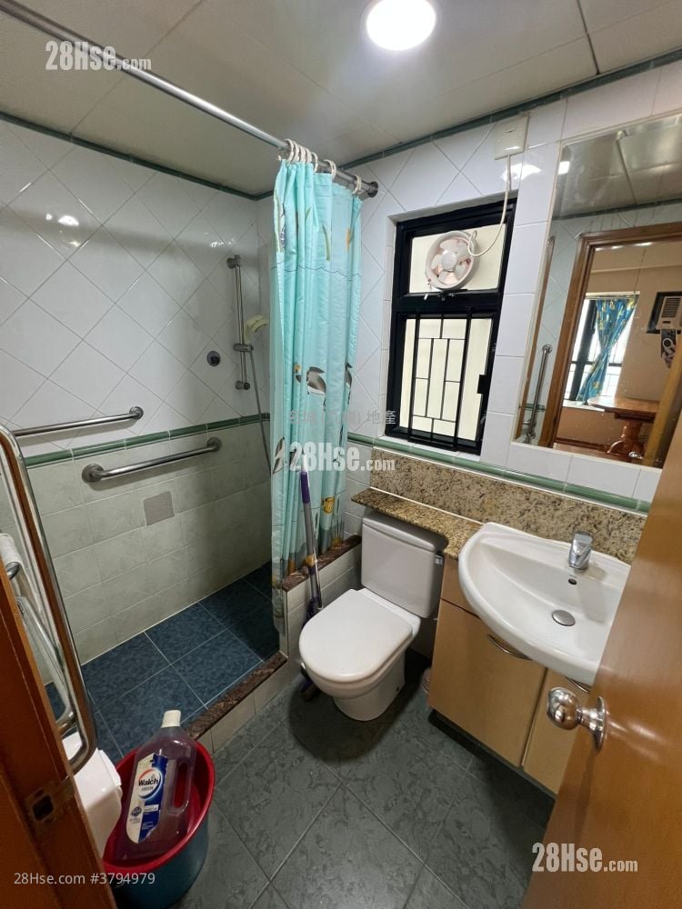 广福华庭 售盘 2 房 , 1 浴室 401 平方尺