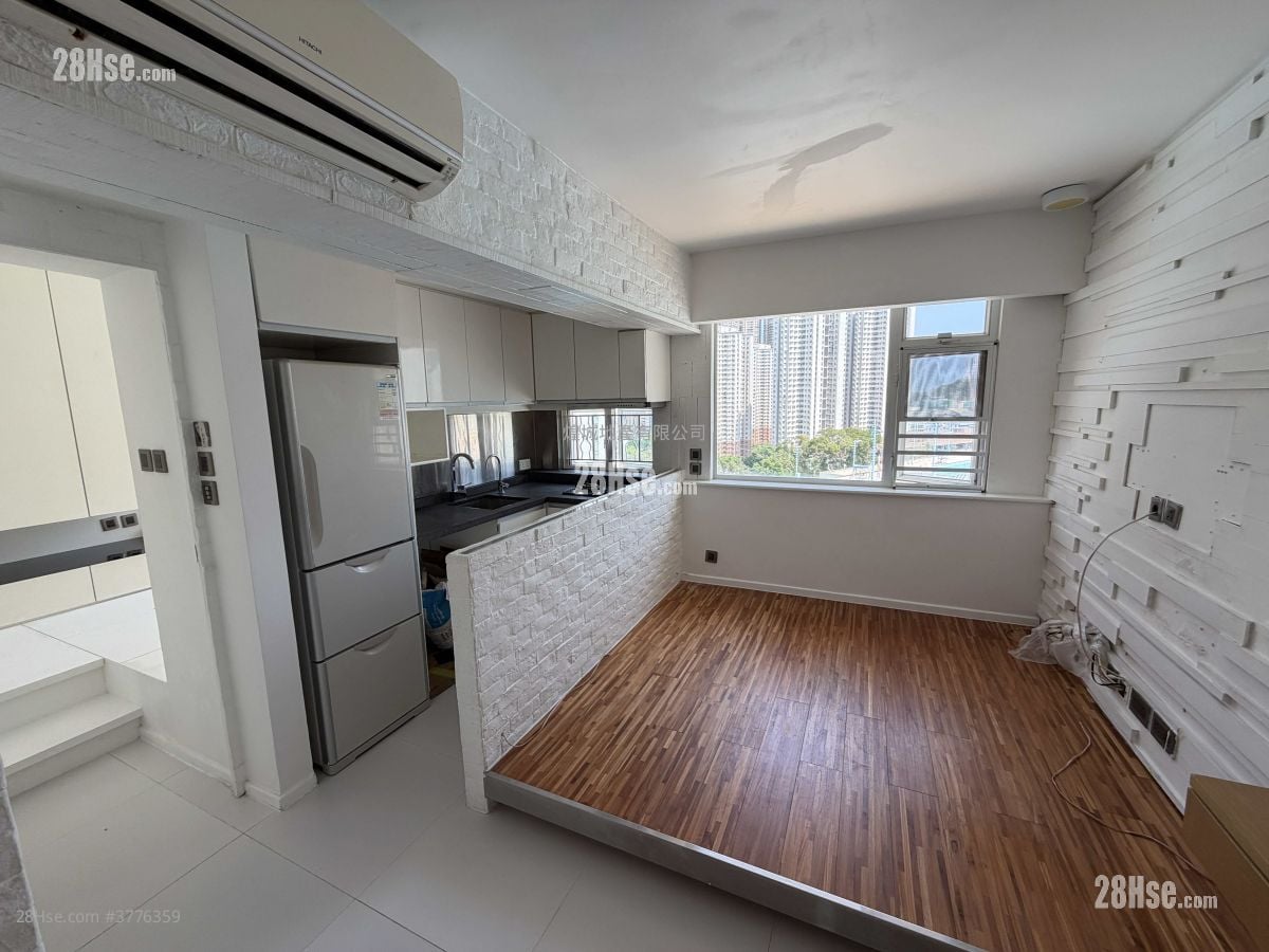 Wah Yu Court Rental 1 Bedroom , 1 Bathroom 352 ft²