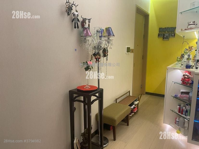 Dragons Range Sell 919 ft²